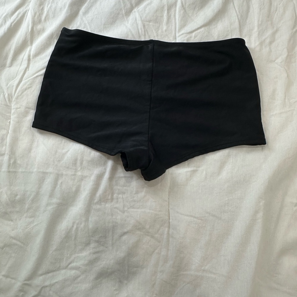 OP Women's Sleek Black Athletic Shorts - Picture 6 of 6